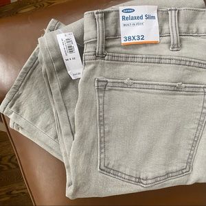 Old Navy men’s jeans. Relaxed slim. Washed grey. NWT